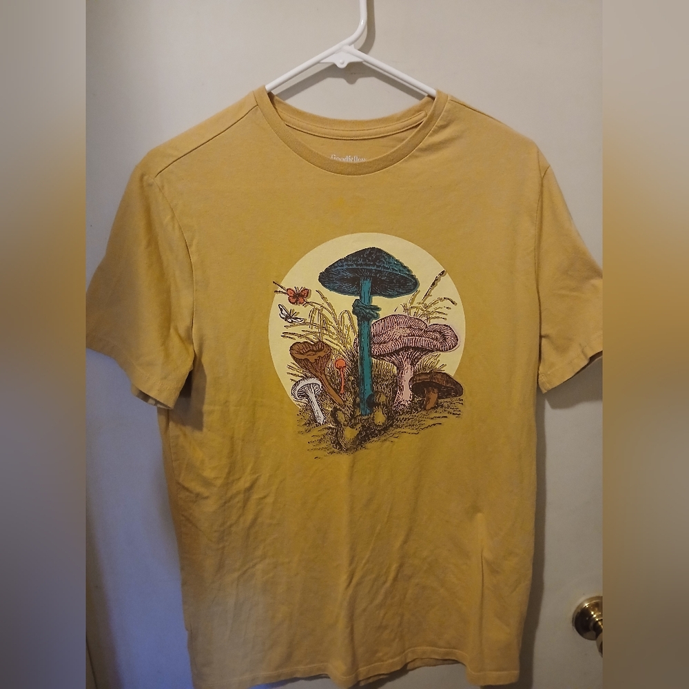 Goodfellow & Co Mustard Graphic Tee with Mushroom Design